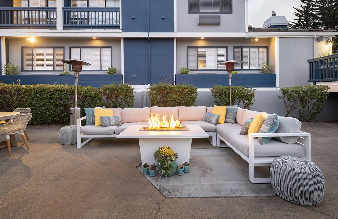 Mariposa Inn And Suites-1
